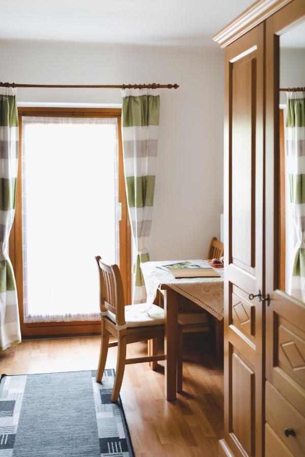루트스카치 Weingut Peter Grill B&B 외부 사진